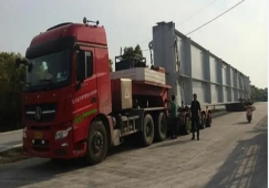 大型特種設(shè)備運輸-重型平板高欄罐車?yán)洳剀囄锪鬟\輸公司